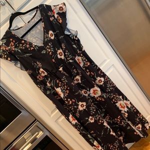 SHEIN Curve Floral Black Dress. Side slit. Size 2XL